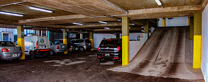 Estacionamiento Mercado Interior